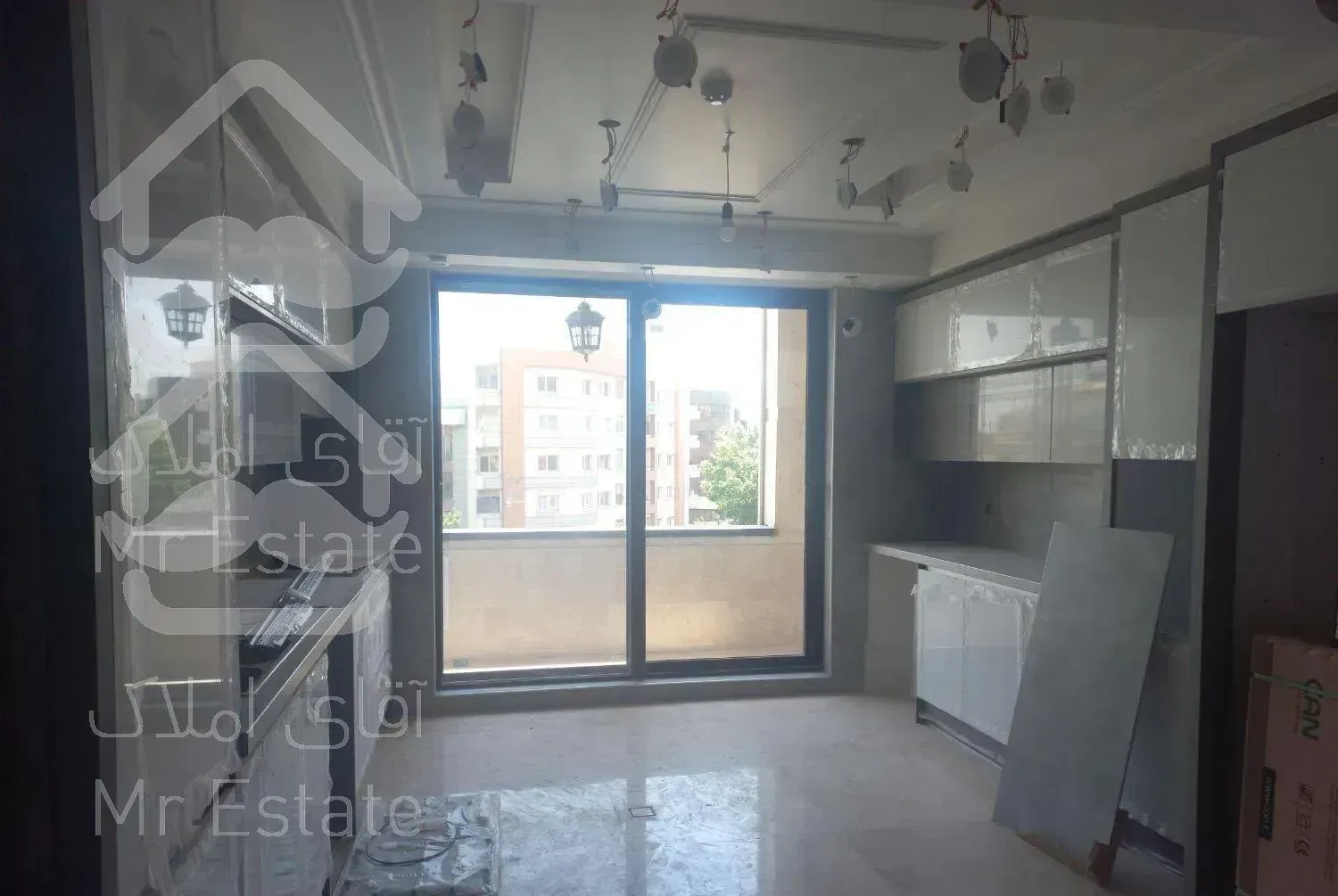 اپارتمان ۸۷ متری دزاشیب