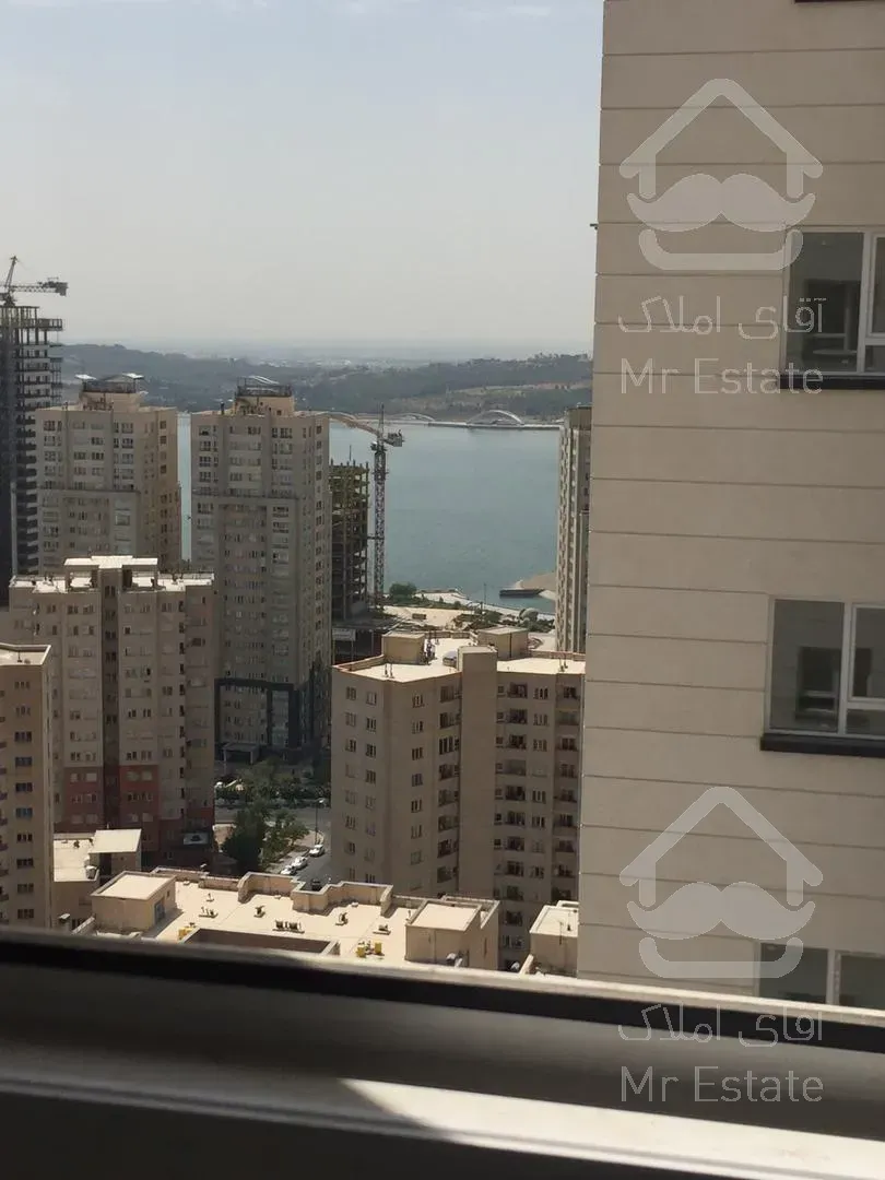 فروش یک واحد مسکونی به متراژ۱۴۰متر طبقه ۱۹