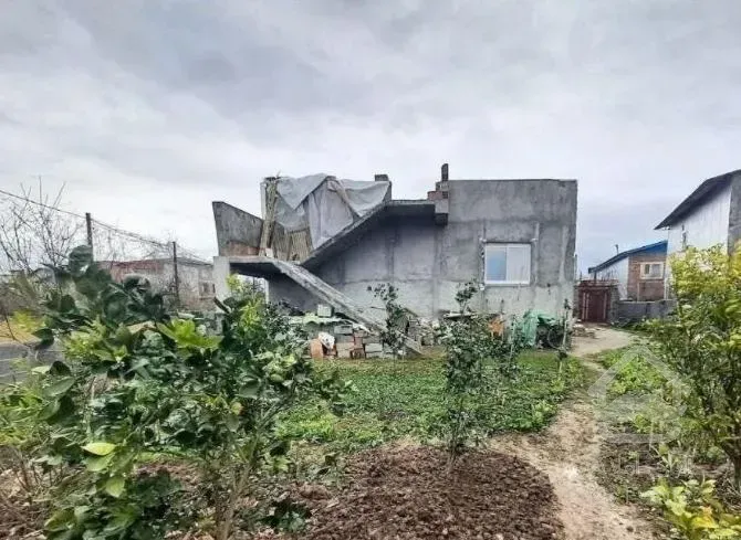 ویلا نوساز۳۶۰متری باسندتک برگ، منطقه خوش اب و هوا