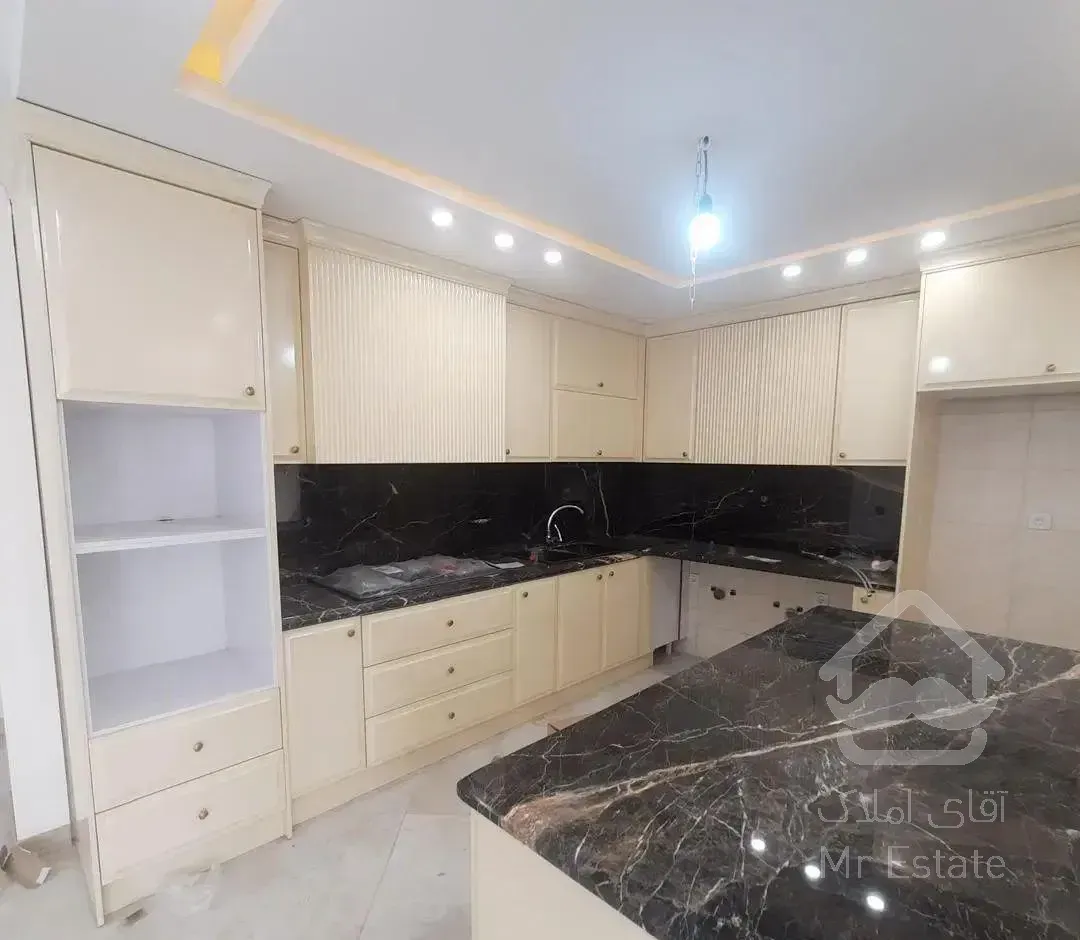 پونک کمالی شرقی ۱۴۰متر ۳خ تکواحدی فول