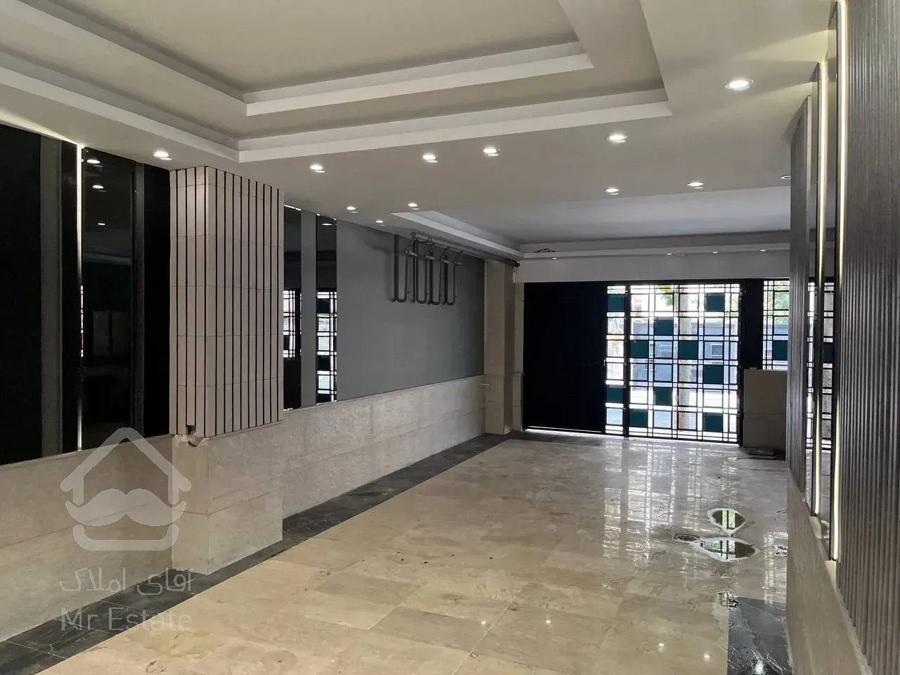 زیر قیمت منطقه