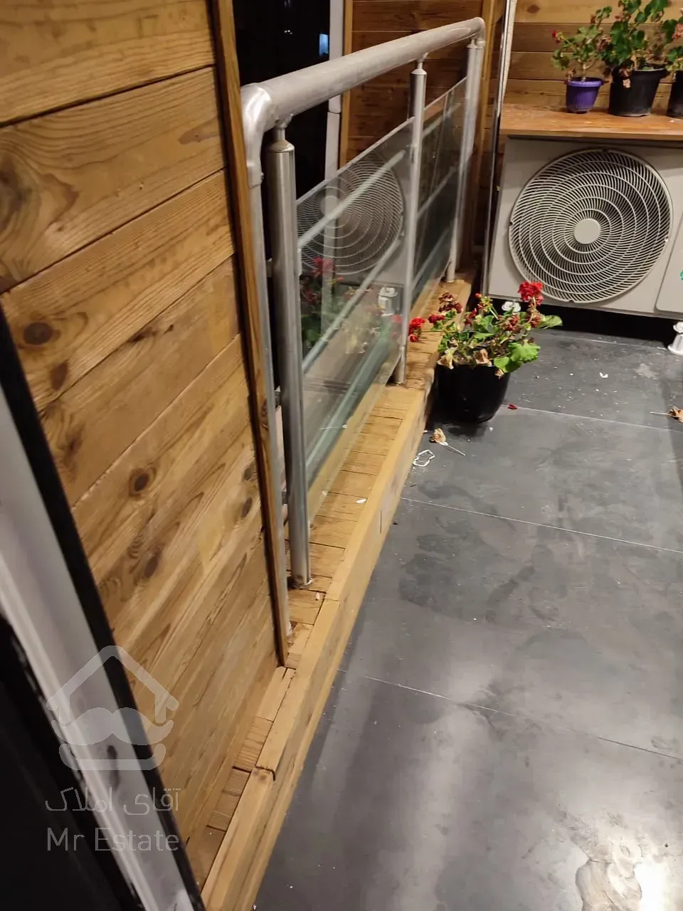 فروش واحد در برج طاووس منطقه ازاد