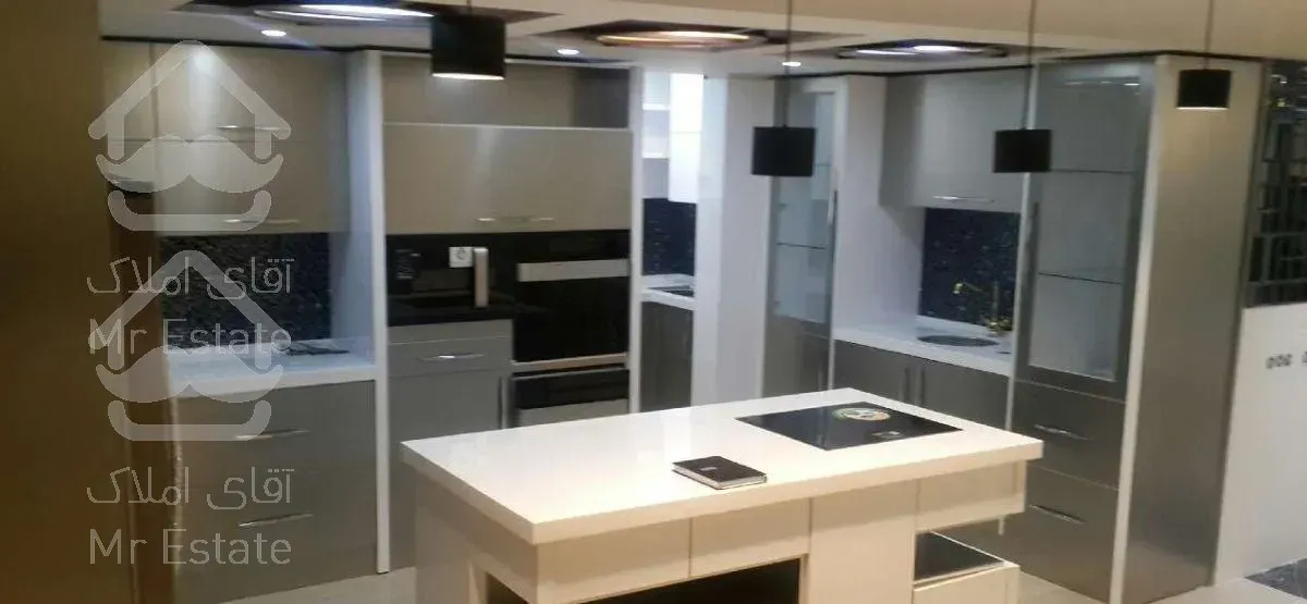 سوپر آپارتمان ۲۲۴متری (مدبر)