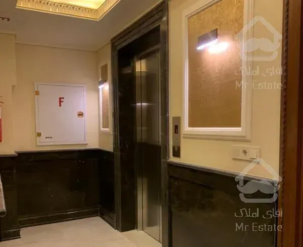 آپارتمان 157متر کلید نخورده 3پارکینگ سندی