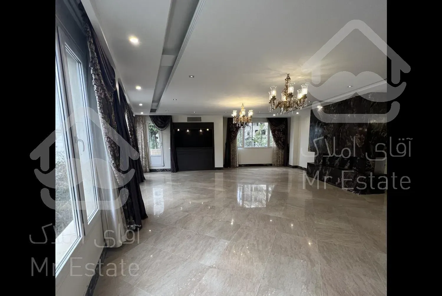 کاشانک ۲۰۰ متر تکواحدی غرق نور