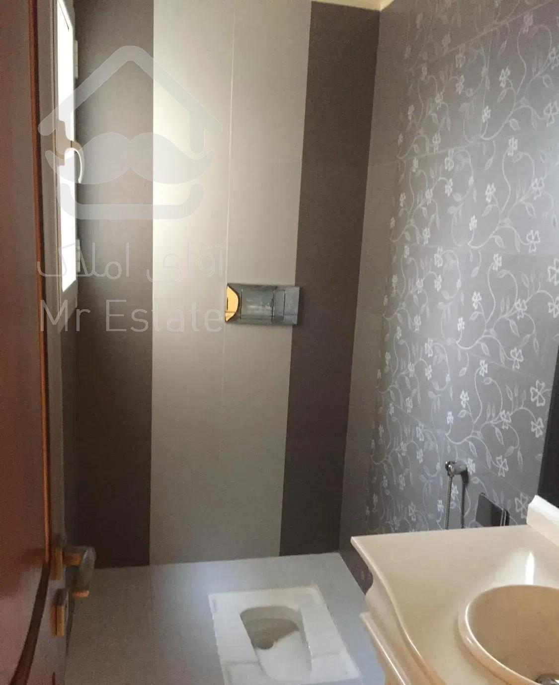 ١٥٠ متر ٣ خواب فرمانیه (دیباجى شمالى )