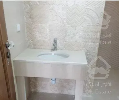 واحد 130 متری کوهک چیتگر دریاچه