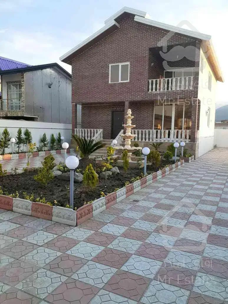 ویلا ۲۰۰ متری سند دار در نور مازندران