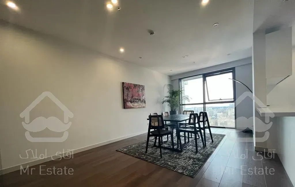 175 متر سه خوابه نوساز در برج های دو قلو میکا