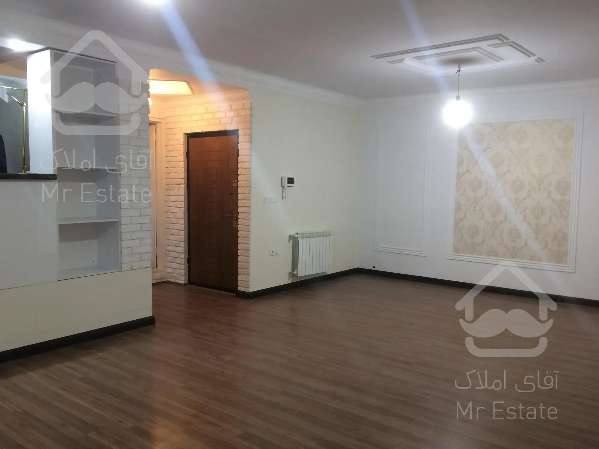 ۱۰۰متر تک واحدی صادقیه فردوس شرق زیر قیمت