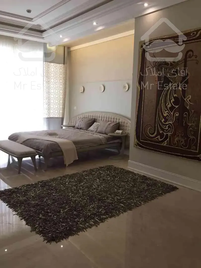 خرید آپارتمان ۲۲۰ متری نیاوران