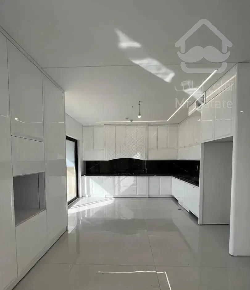 آپارتمان180متری/3خواب/رضاشهر/فول امکانات