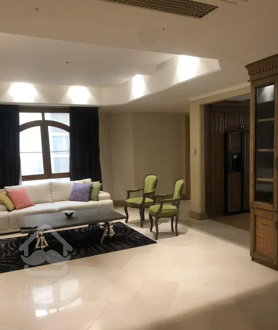 فروش آپارتمان ۳۳۵ متری ۴ خوابه در فرشته