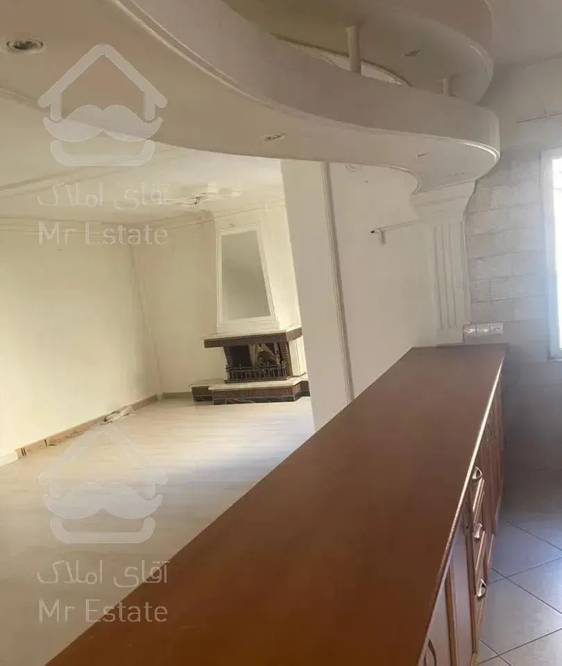 یک طبقه از دو طبقه در کوی فراز