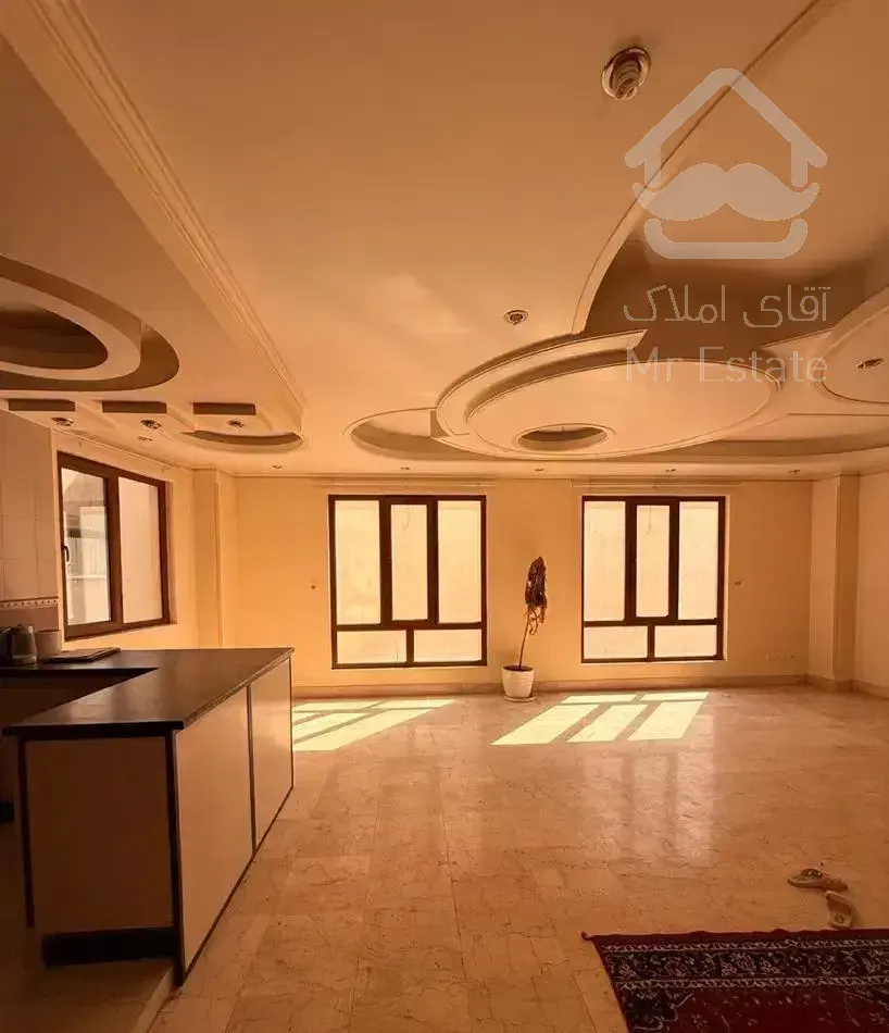 آپارتمان۱۰۰متری تک واحدی۱۰ساله دو خوابه مترو قلهک