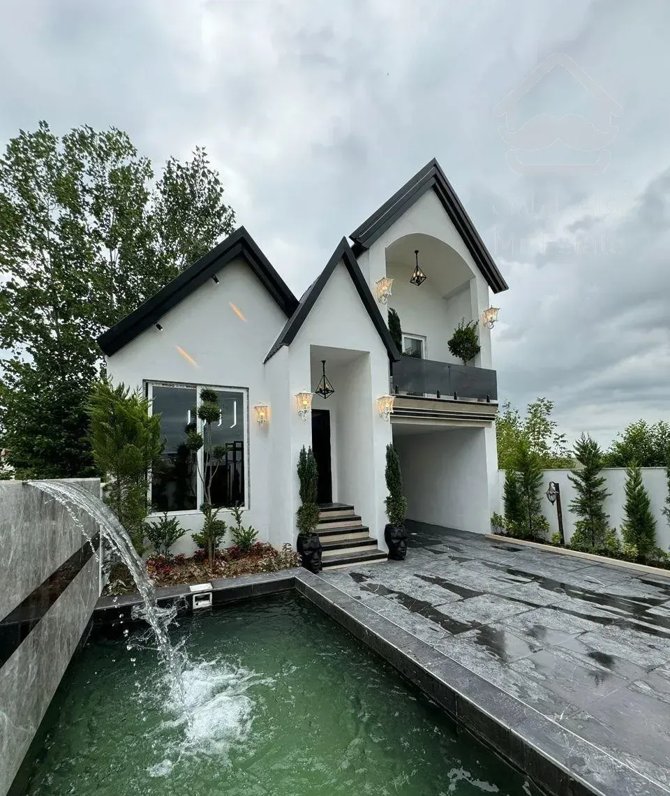 باغچه‌ویلای نمارومی استخردار/ روف‌گاردن آپادانا