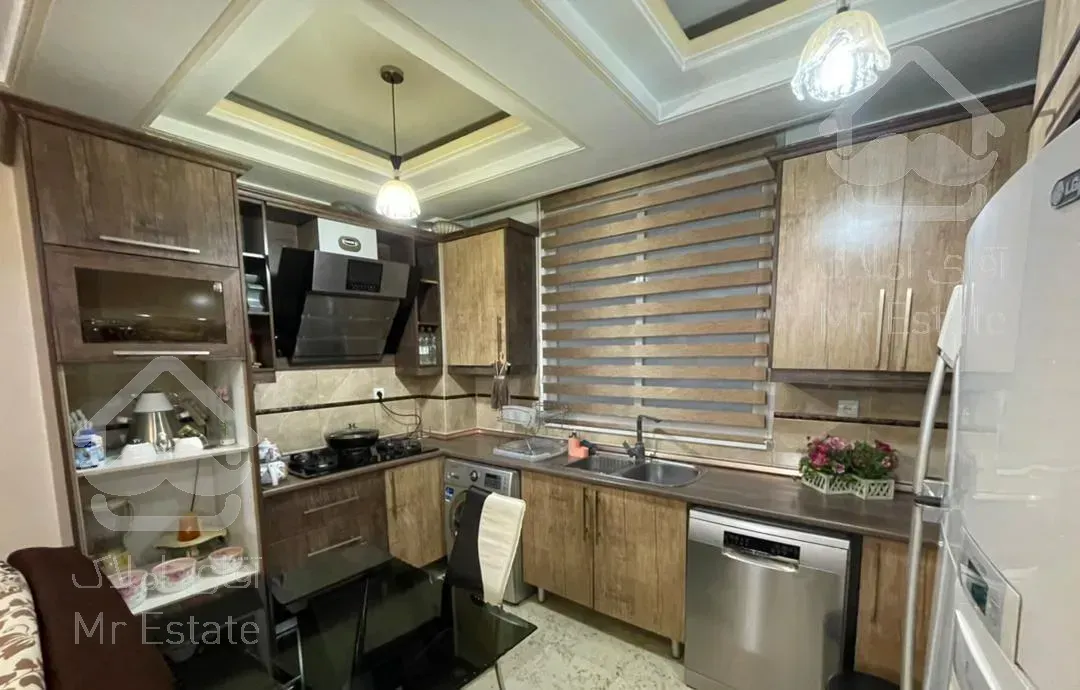 80متر فول آلاله شرقی