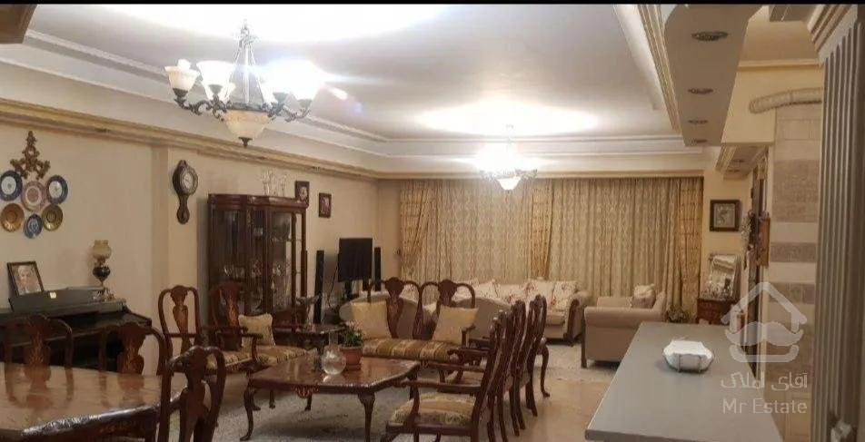 نیاوران/ ۱۳۰متر / ۲خواب / خوشنقشه /