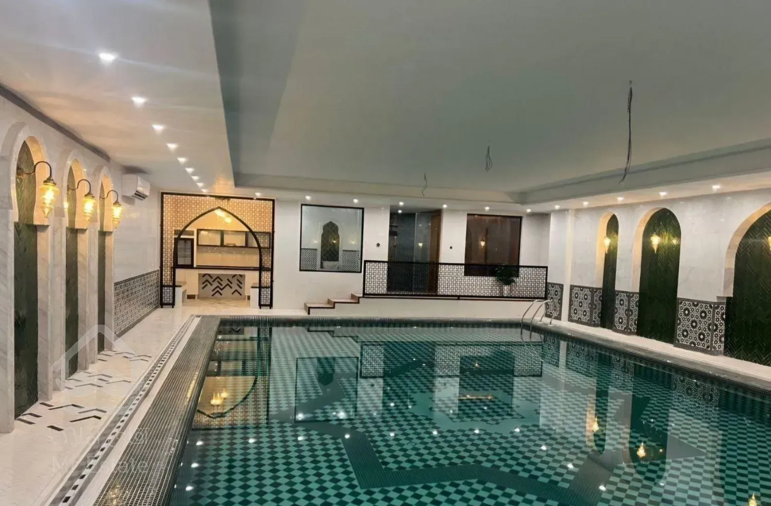 ۱۴۵ متر ۳ خواب استخر دار فاز ۷ صدف