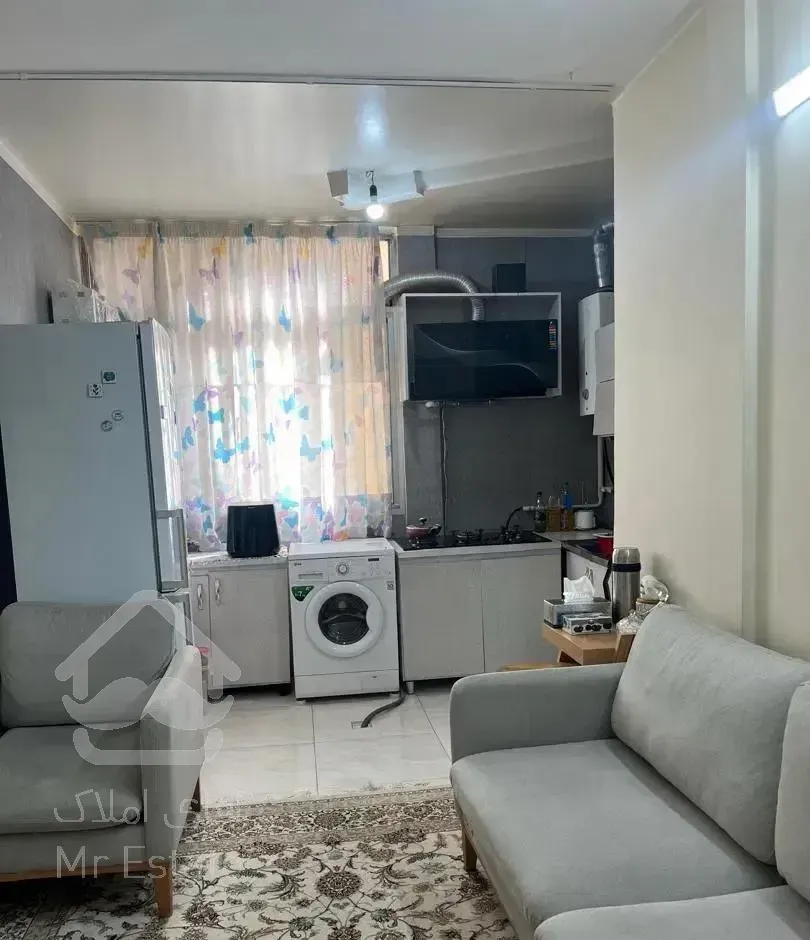 آپارتمان 45متر/دسترسی مترو/خوش نقشه/غرق نور