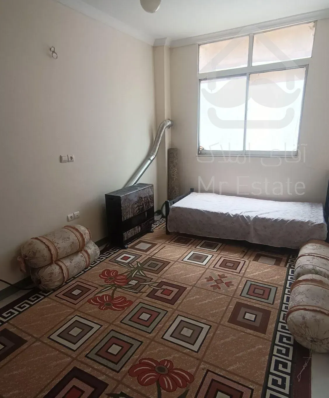 45متری/تک واحدی/طبقه اول/استادمعین