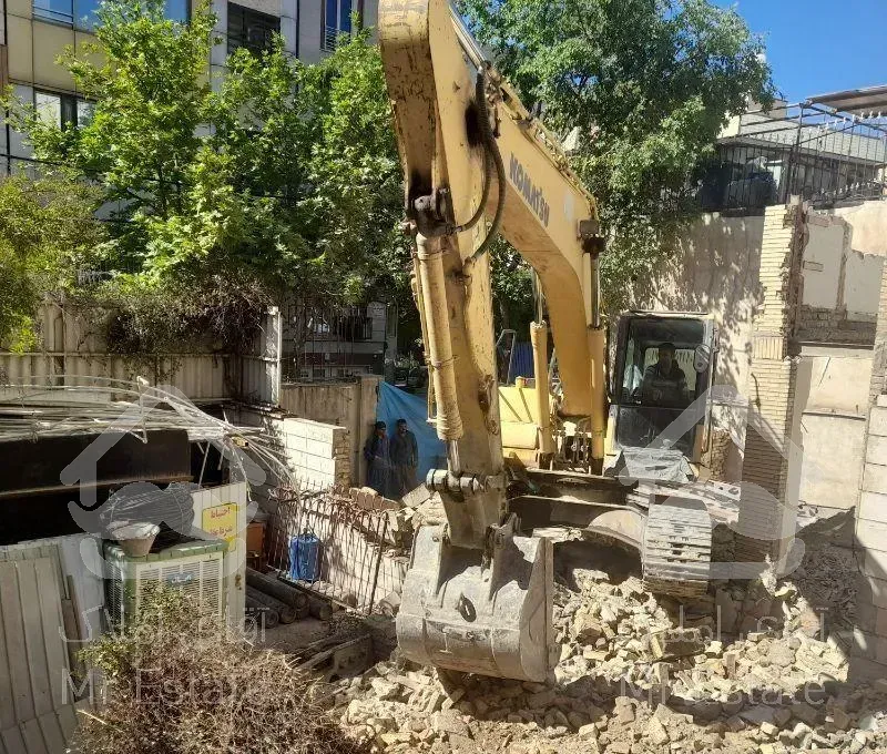 تخریب کلی ساختمان و جزئی آرگ شومینه کف تمام نقاط