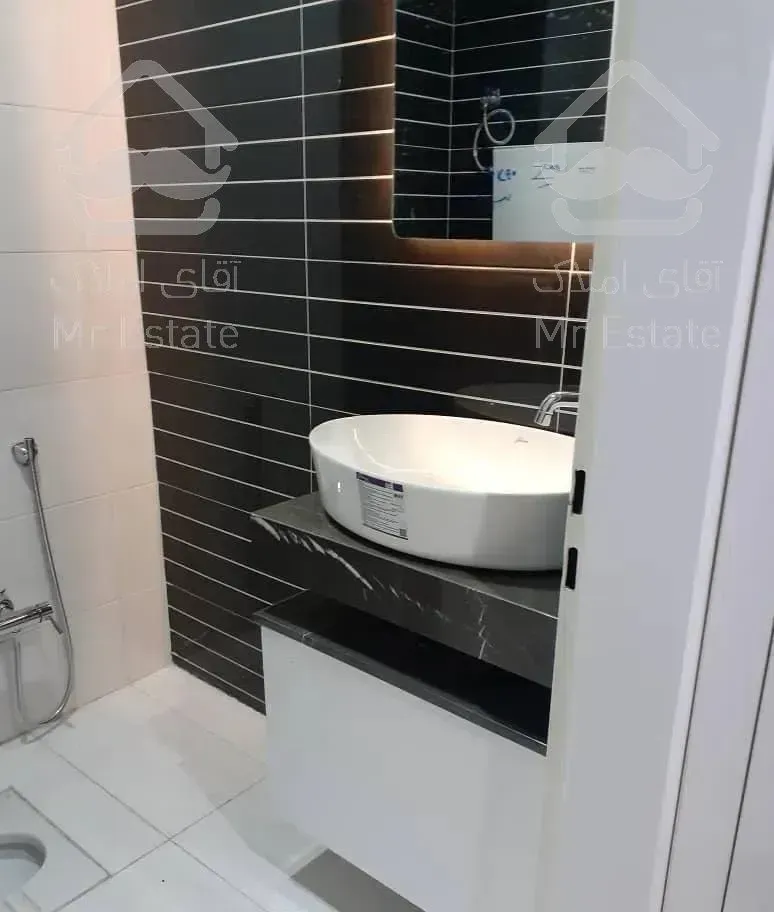 آپارتمان۱۴۰ متری سه خواب