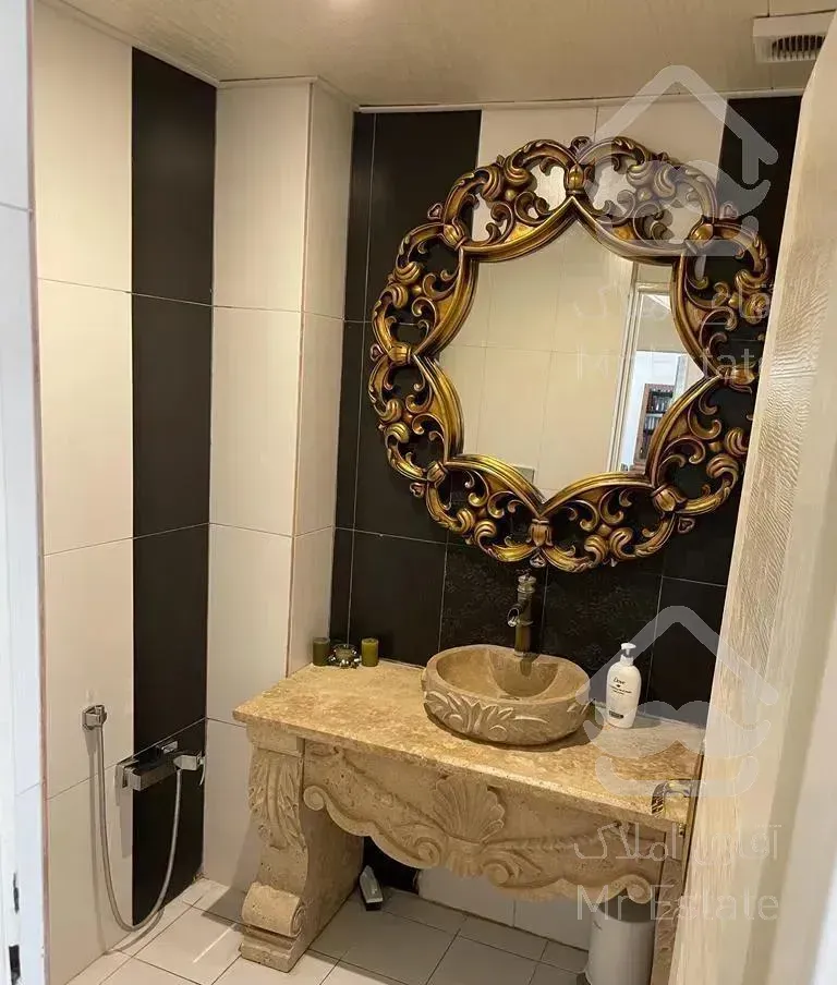 مطهری لارستان 155متر سه خوابه