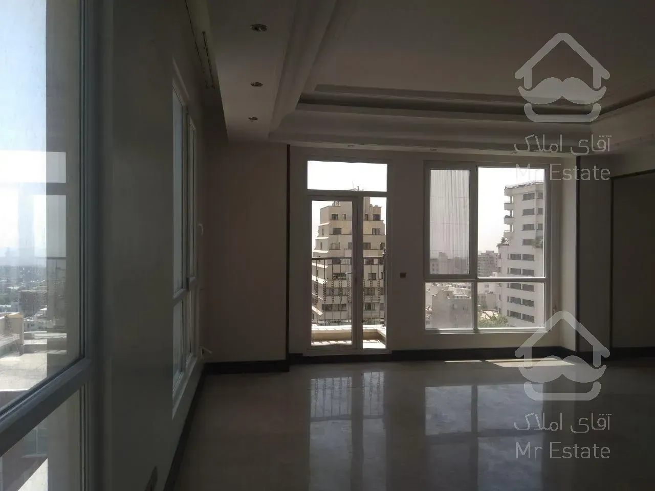 خرید 215 متر در فرمانیه