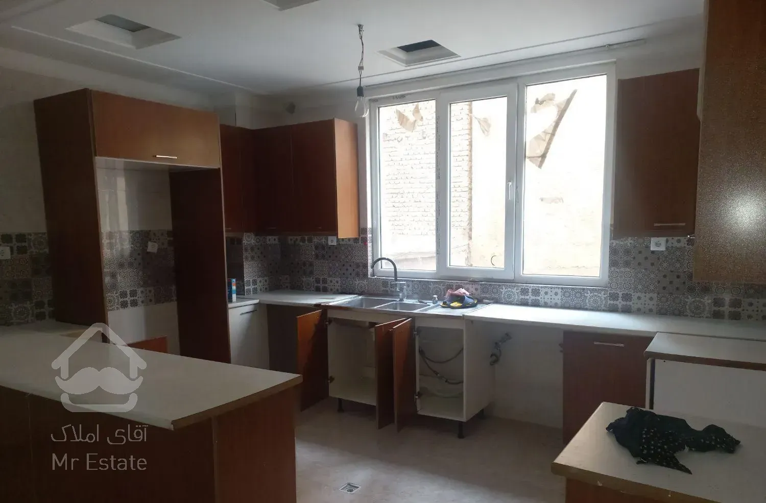 آپارتمان ۶۲متر ۲خوابه فول امکانات (( املاک طاها ))