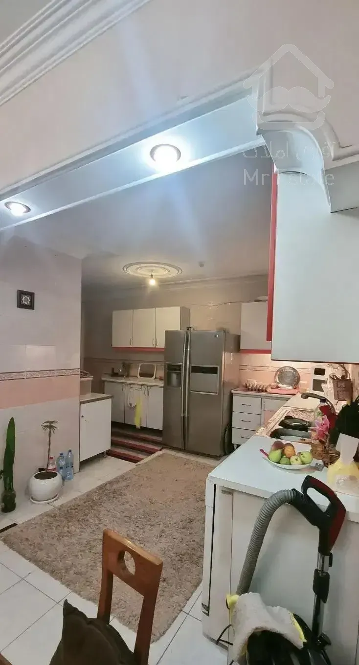 ۱۱۴متر دو خواب طبقه بالا ویو دار