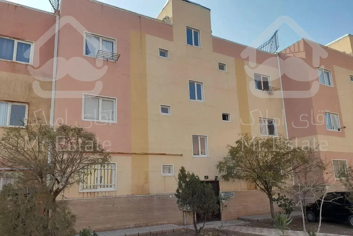 ۱خواب فاز۳کم واحدکم طبقه۶۴متربا مستاجر