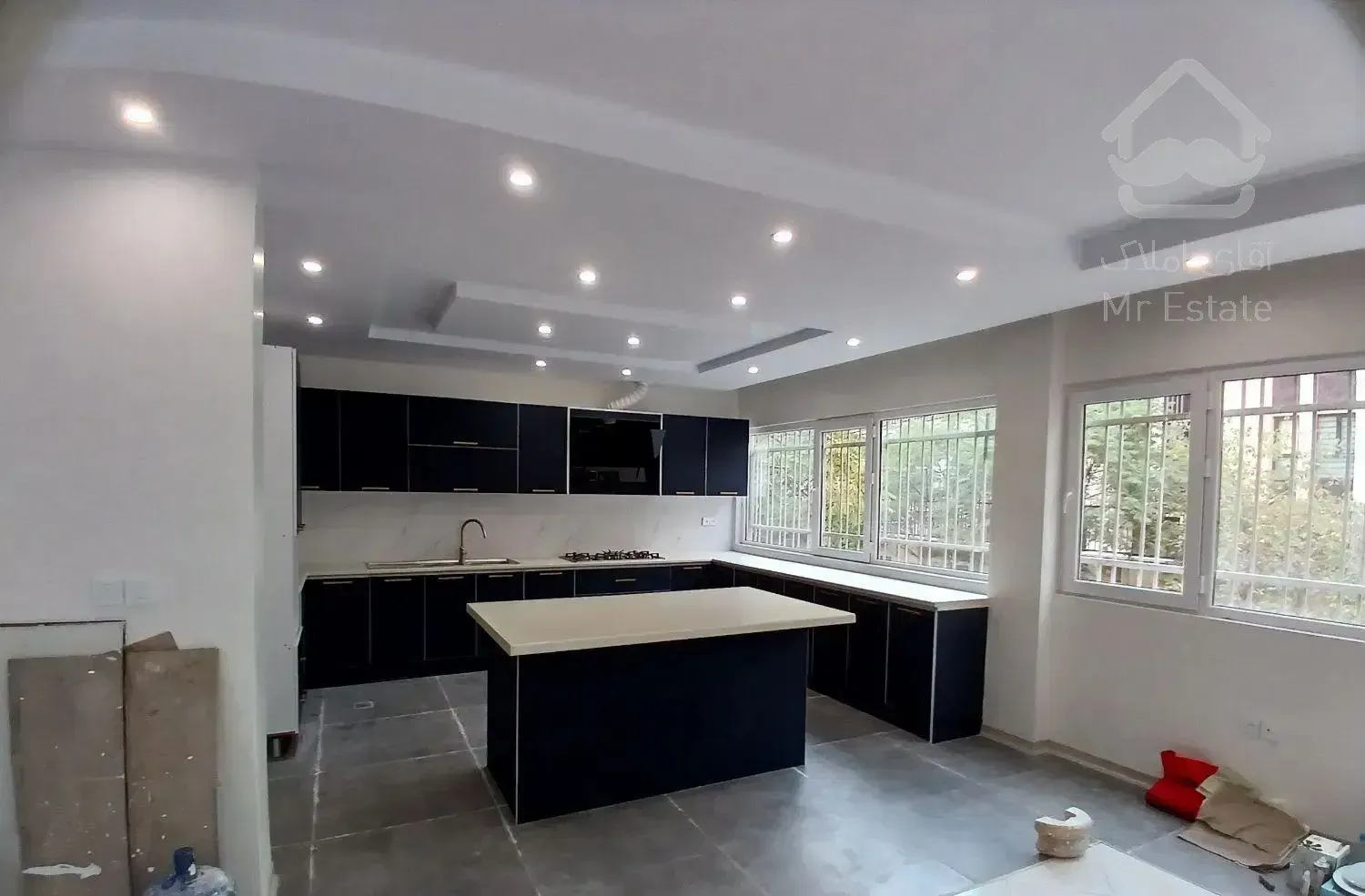 ۲۵۰ متر یوسف آباد / جهاد