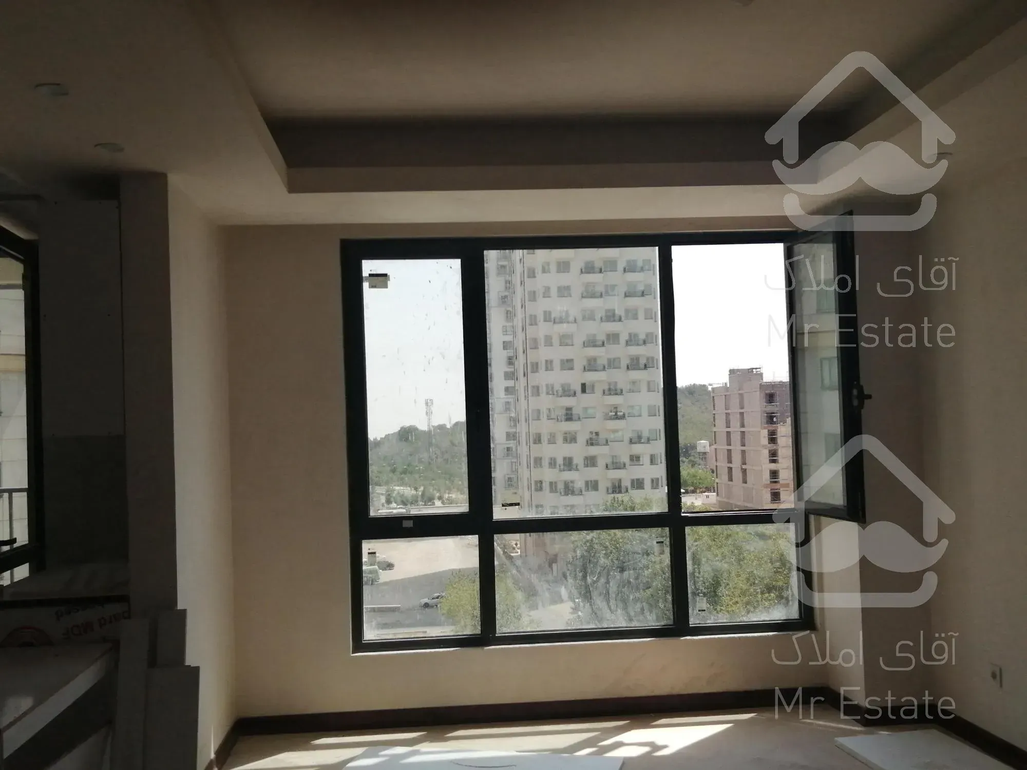 104متر 2خواب پنجره قدی ویو جنگل دریاچه