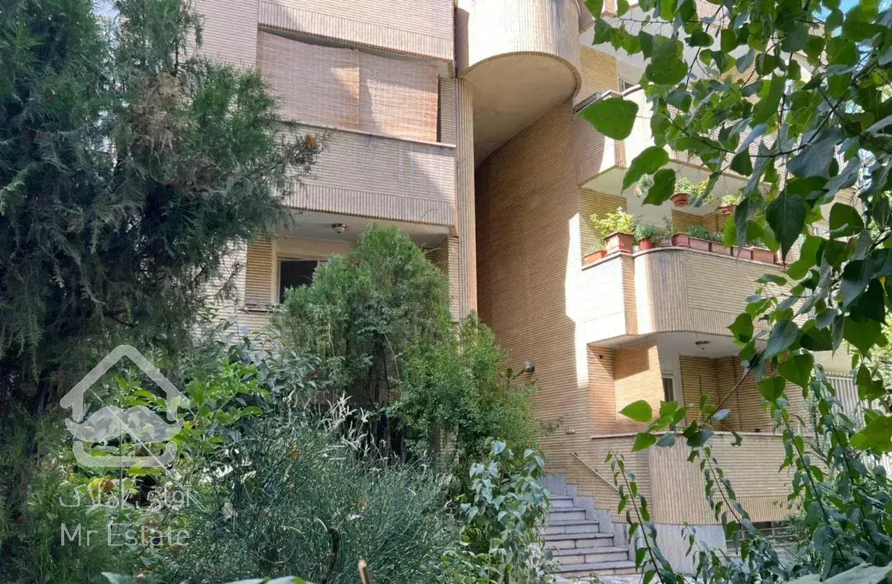 120متر تجریش *دارای قدرالسهم قابل *