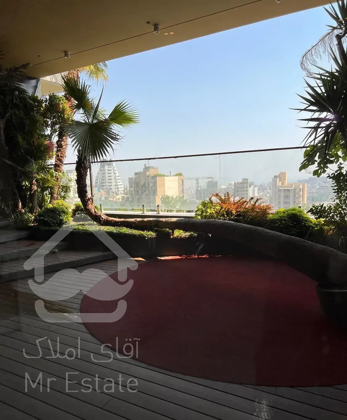 کامرانیه شمالی ۳۰۰ متر نوساز ۳۵متر تراس ۴پارکینگ