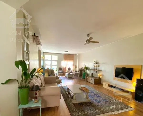 آپارتمان، ۱۳۰ متر، فول امکانات