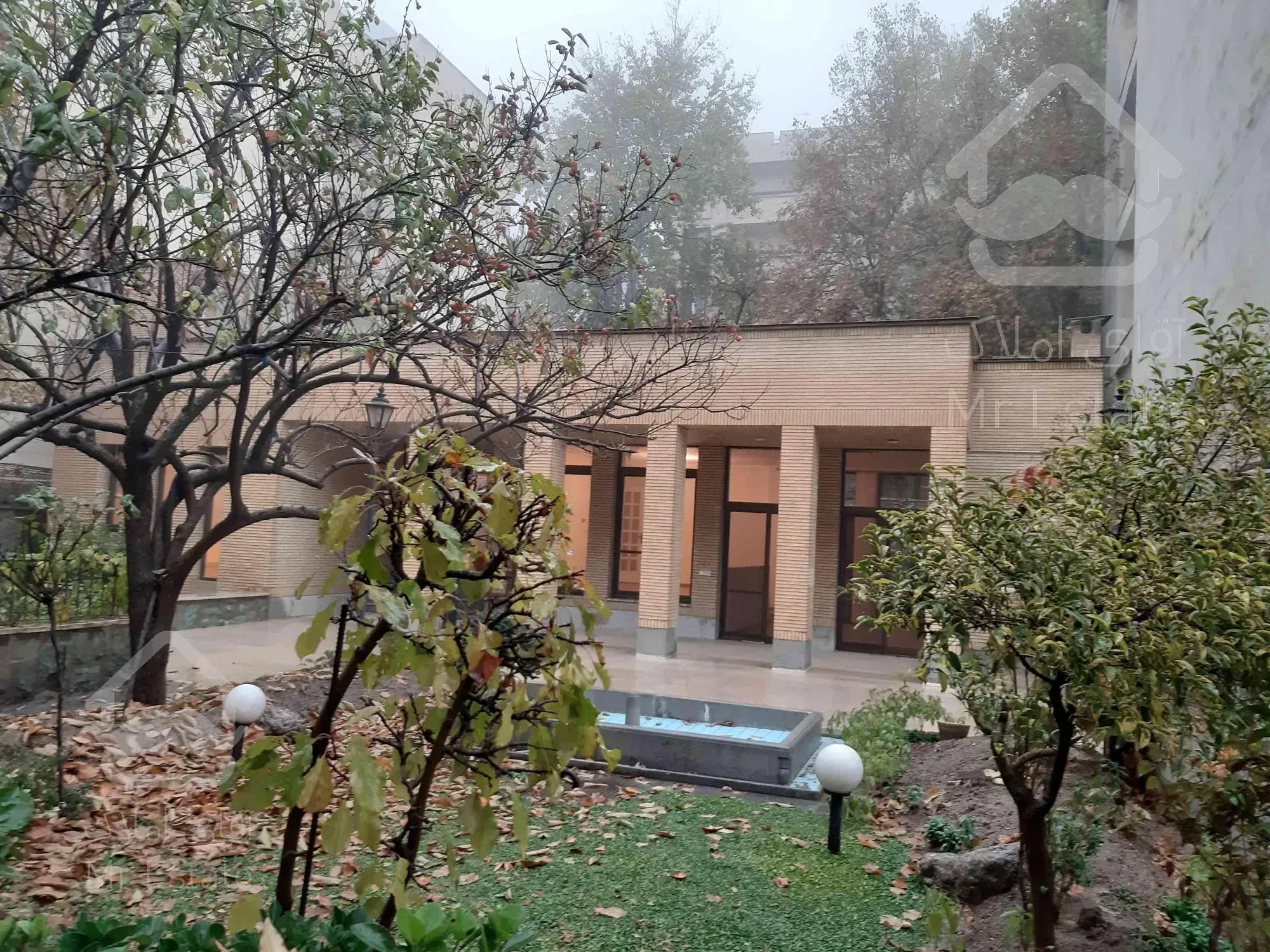 ویلا باغ کلنگی ۶۷۰متر مشجر نیاوران تراس استخر الاچیق دنج خلوت