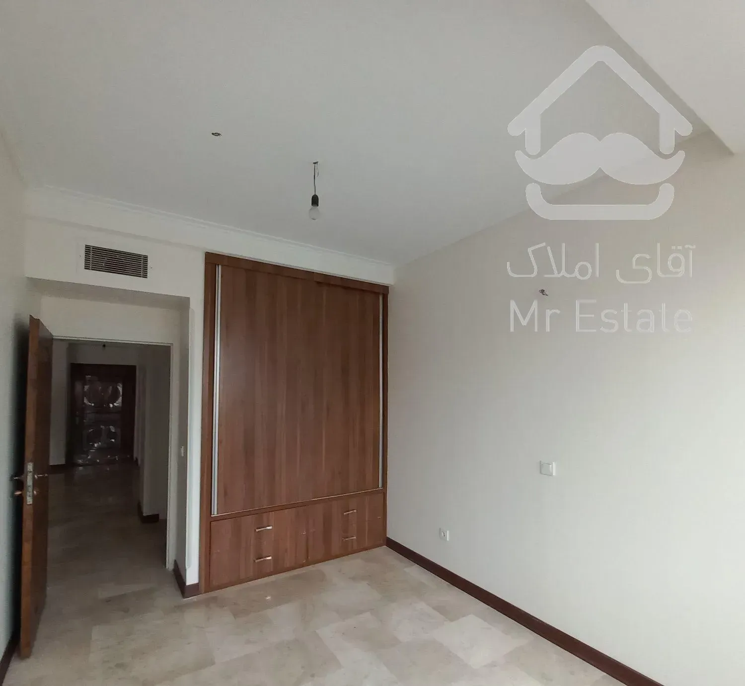 ۱۱۷ متر دو خواب کلیدنخورده