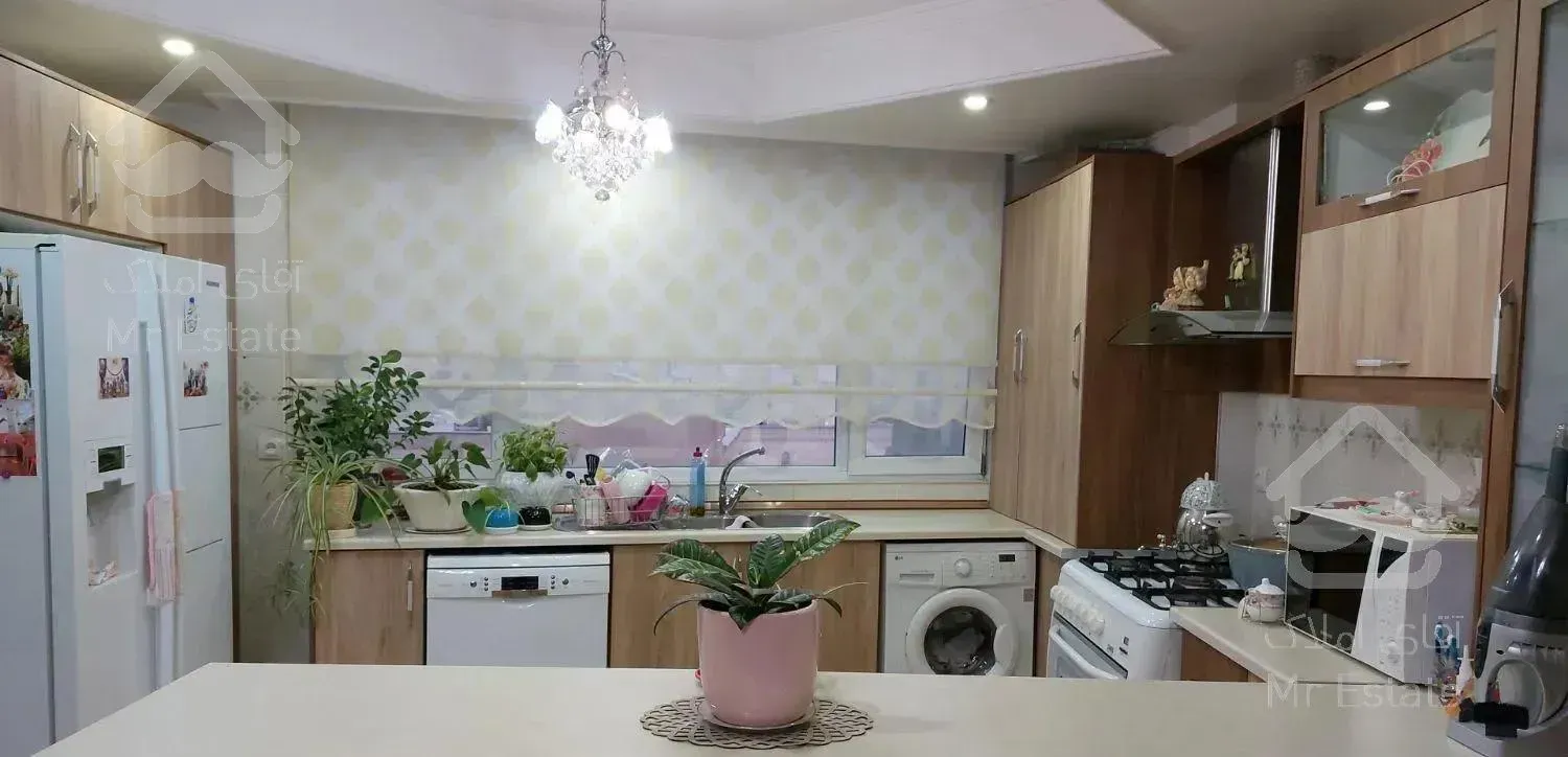 اندرزگو ۷۰ متر ۱ خواب مستر