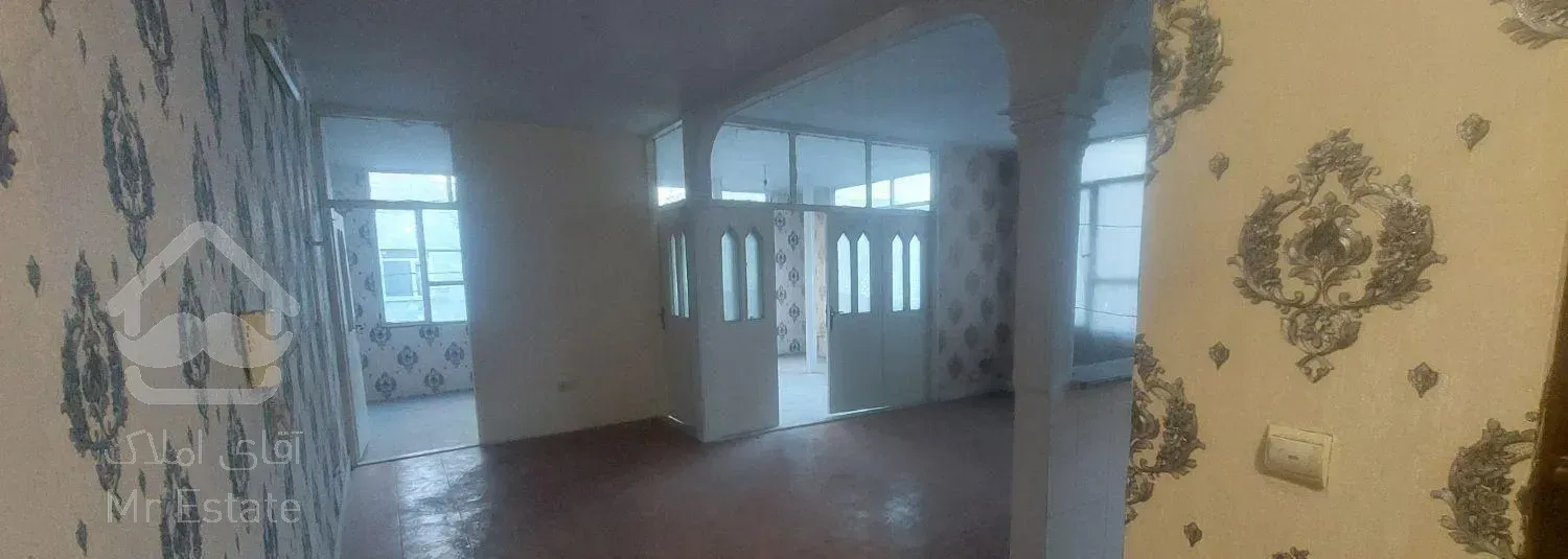 واحد آپارتمان ۸۲ متری ( خوش نقشه )