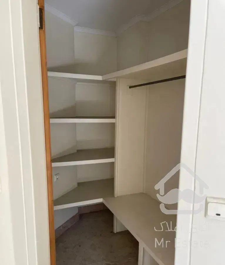 ۱۸۵متری۳خواب/شمال جردن/۲پارکینگ سندی