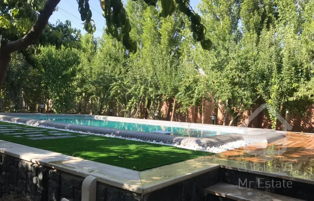 ویلا باغ 1950 متری دو خواب سند تک برگ