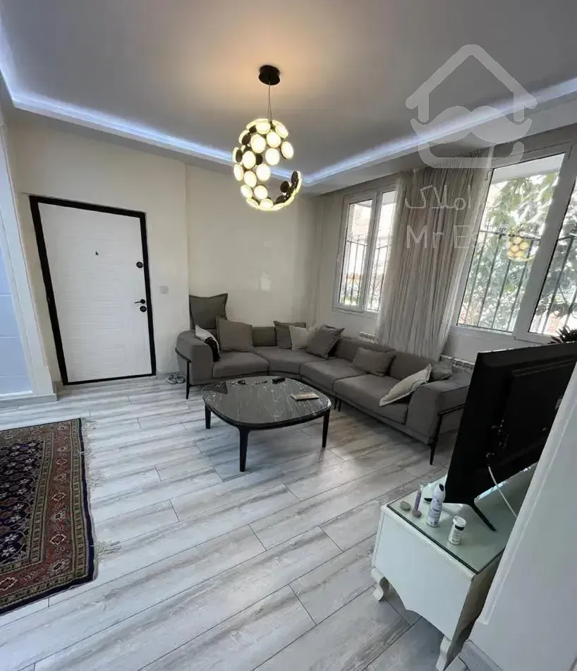 ۵۳ متر ۱خواب / آسانسور ، انباری