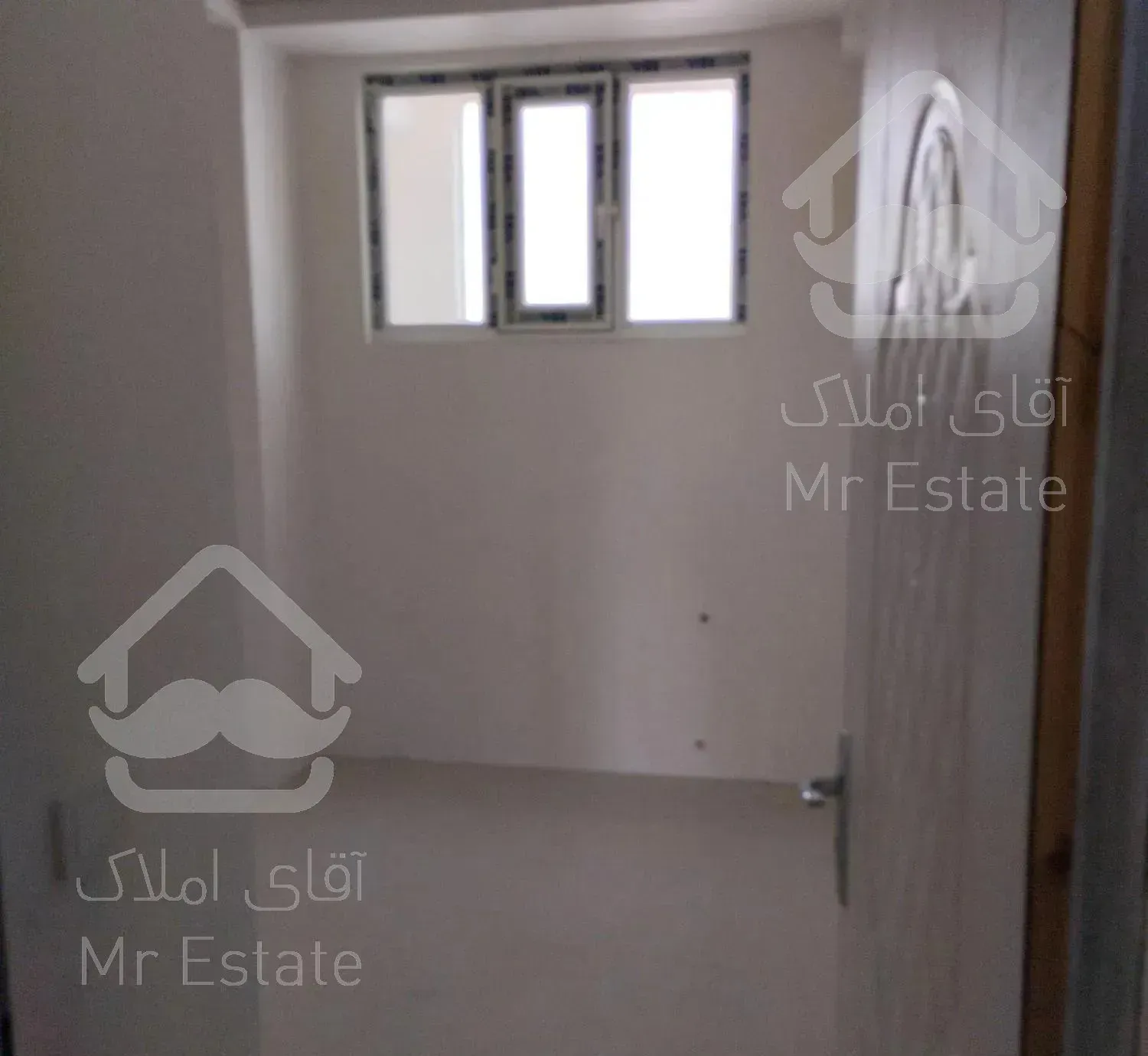 آپارتمان چهارراه گلستان 106متری خشک