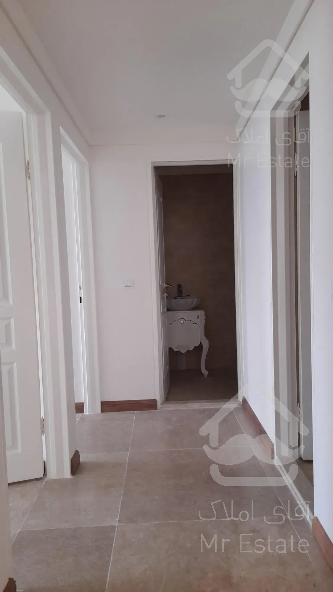 خرید آپارتمان دو خوابه صادقیه (سازمان برنامه شمالی )