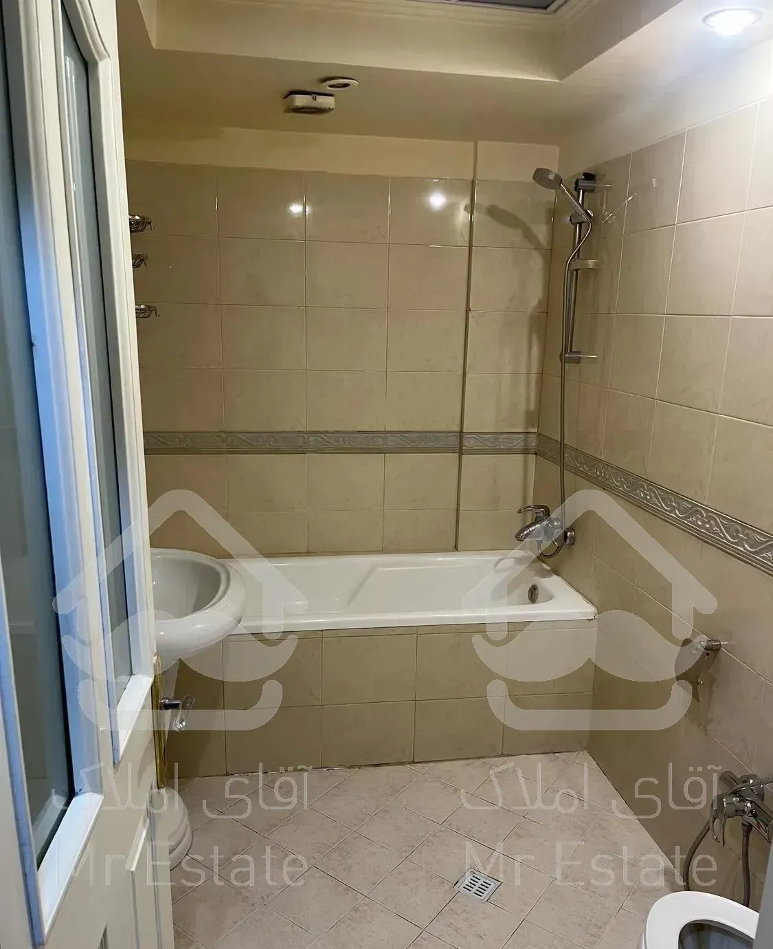 193 متری کامرانیه سه خواب