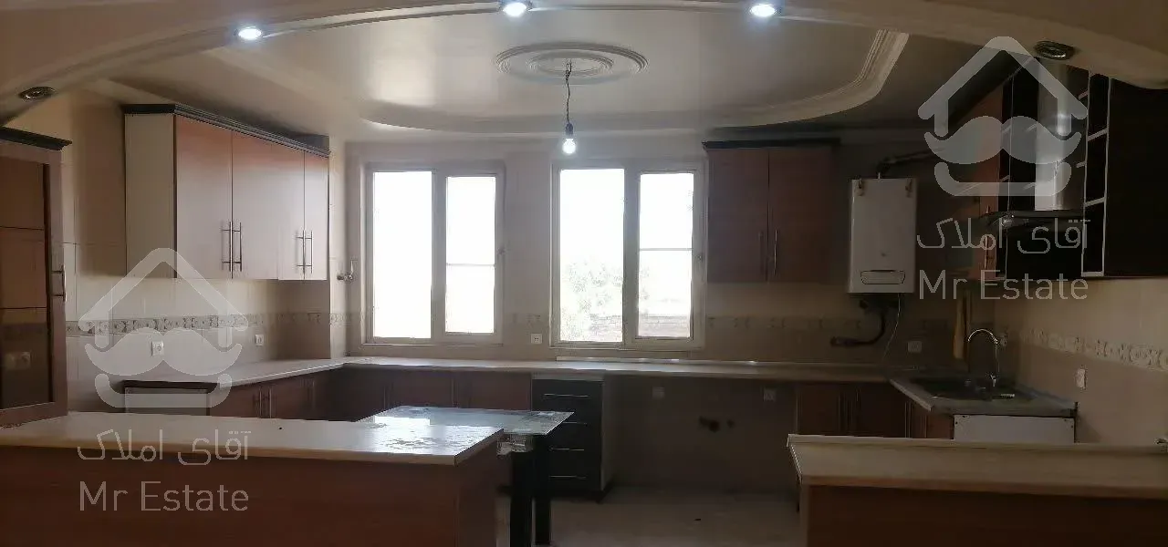 ۹۳ متر دو خوابه تقاطع مختاری و خیام