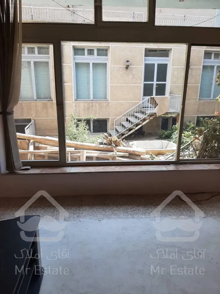 خانه کلنگی، 301 متر، شهناز، محققی