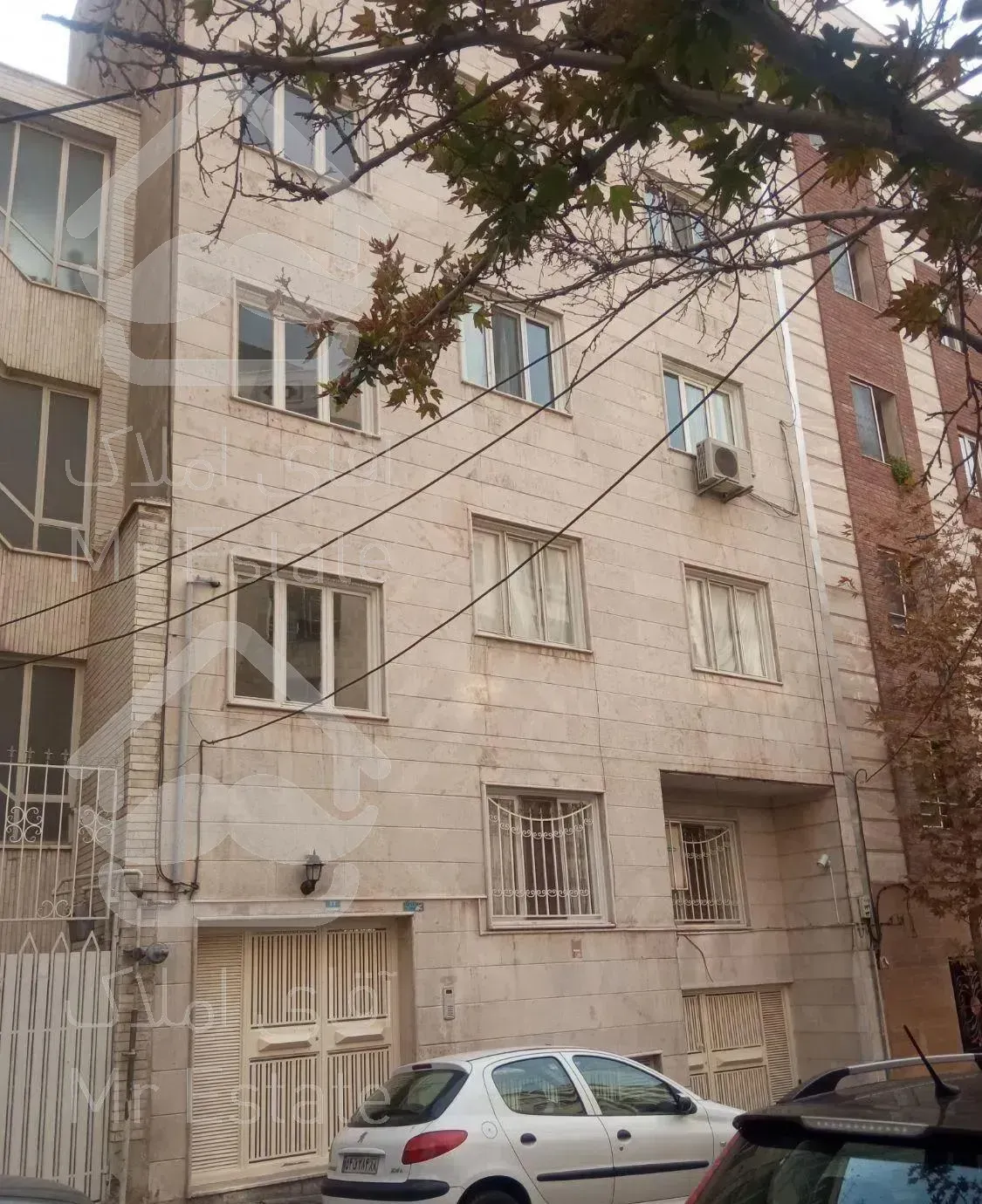 ملاصدراشیراز۱۴۷ مترتکواحدی با۱۰۰ مترحیاط مستقل